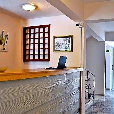 Native Hotel 2*