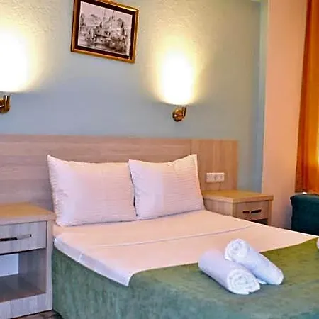 Native Hotel Cedit